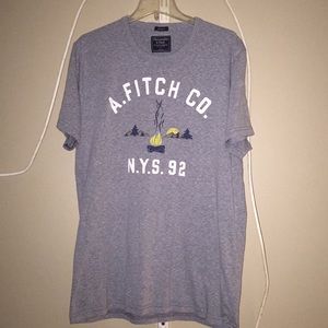 Abercrombie & Fitch t shirt(ALWAYS OPEN TO OFFERS)